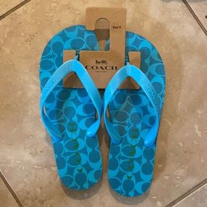 New Coach Flip Flops, size 8